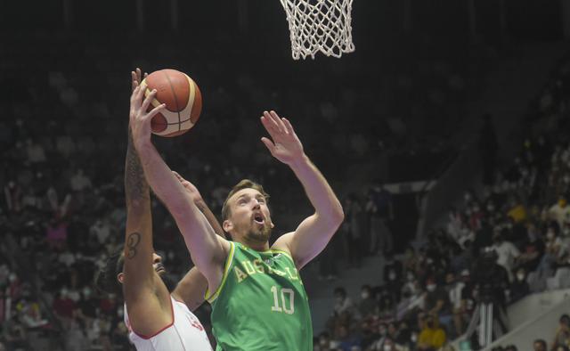 关于澳大利亚队夺下篮球比赛成功的信息 关于澳大利亚队夺下篮球比赛成功的信息