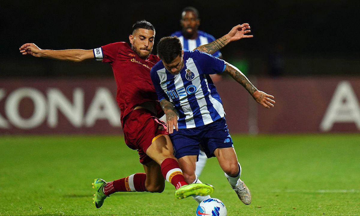 球队前场防守稳固,制造对手尴尬困境的简单介绍 球队前场防守稳固,制造对手尴尬困境的简单介绍