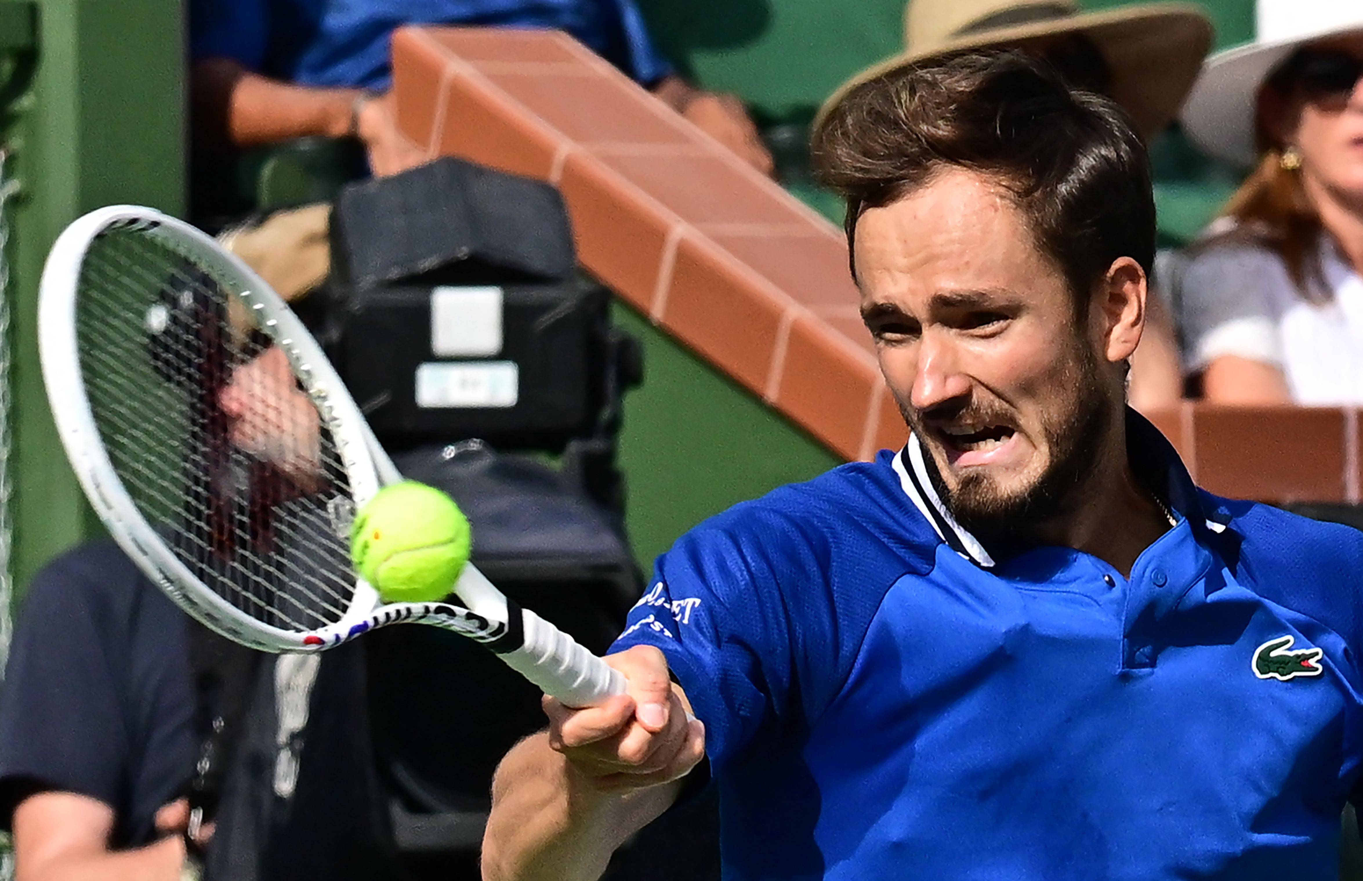 德国网球队血洗英国网球队,梅德韦杰夫送出助攻的简单介绍 德国网球队血洗英国网球队,梅德韦杰夫送出助攻的简单介绍