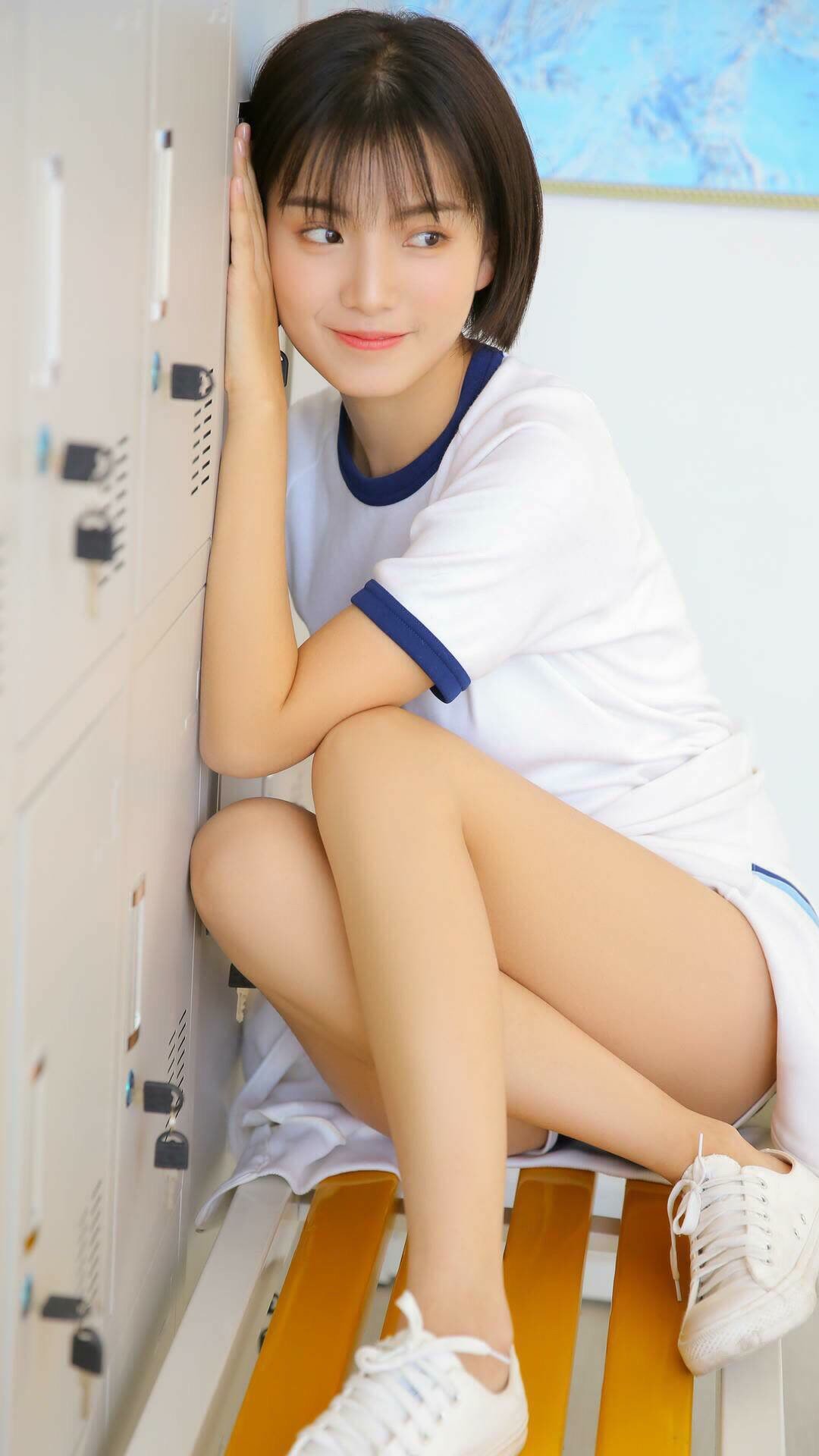 浓眉擎天定乾坤!湖人鏖战力克骑士,决胜局再现紫金风骨