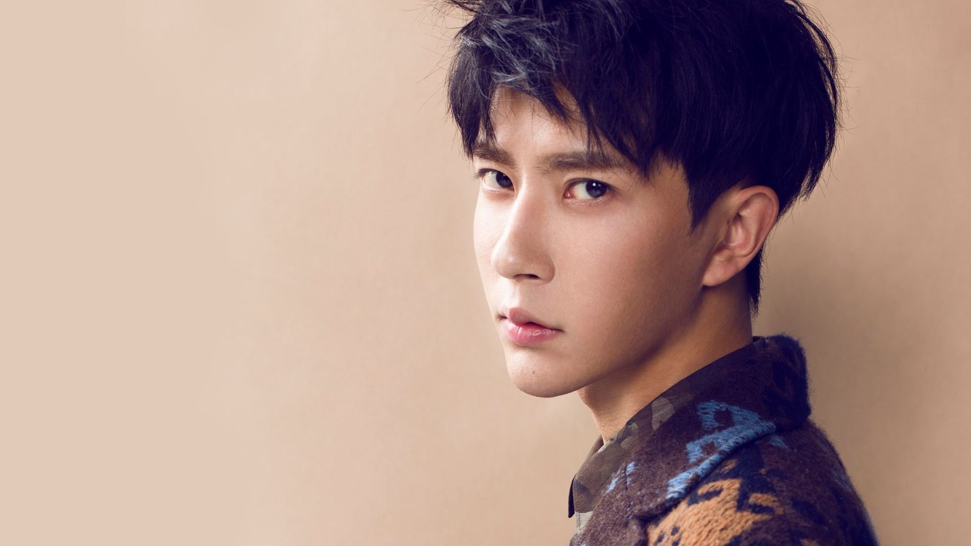 数据风暴与整体洪流，足球新时代的双重奏