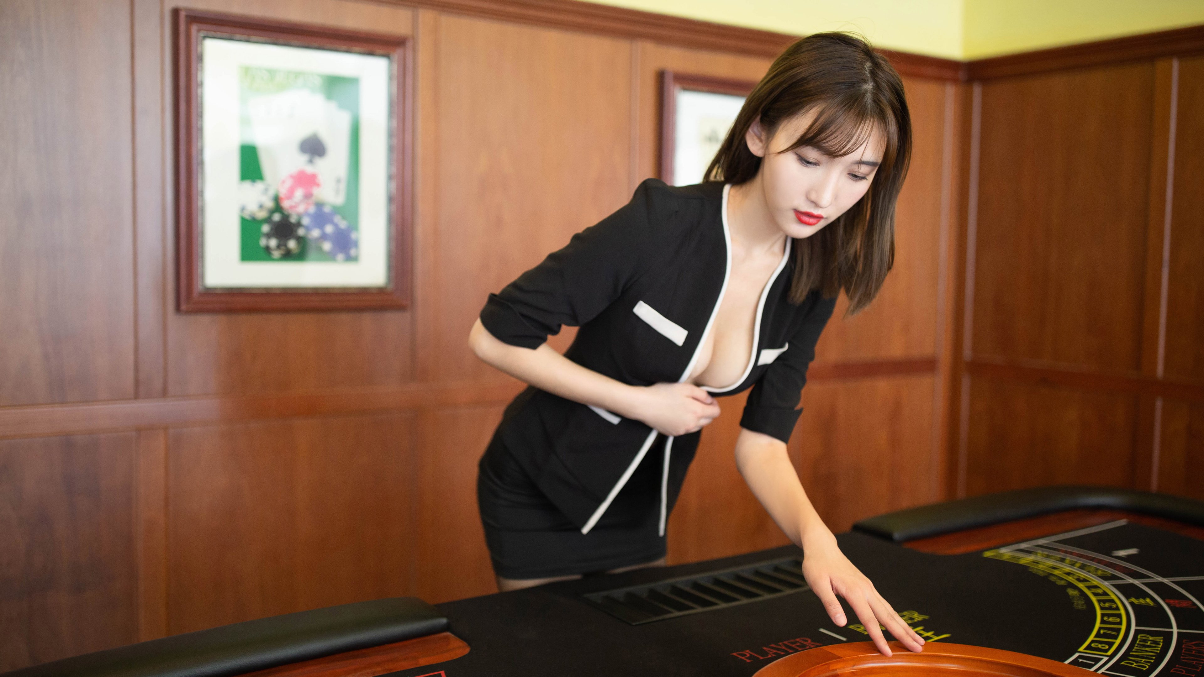 当欧文踏上花园球馆的地板，连绿色海洋都忘了呼吸，一场颠覆所有预言的冰与火之诗