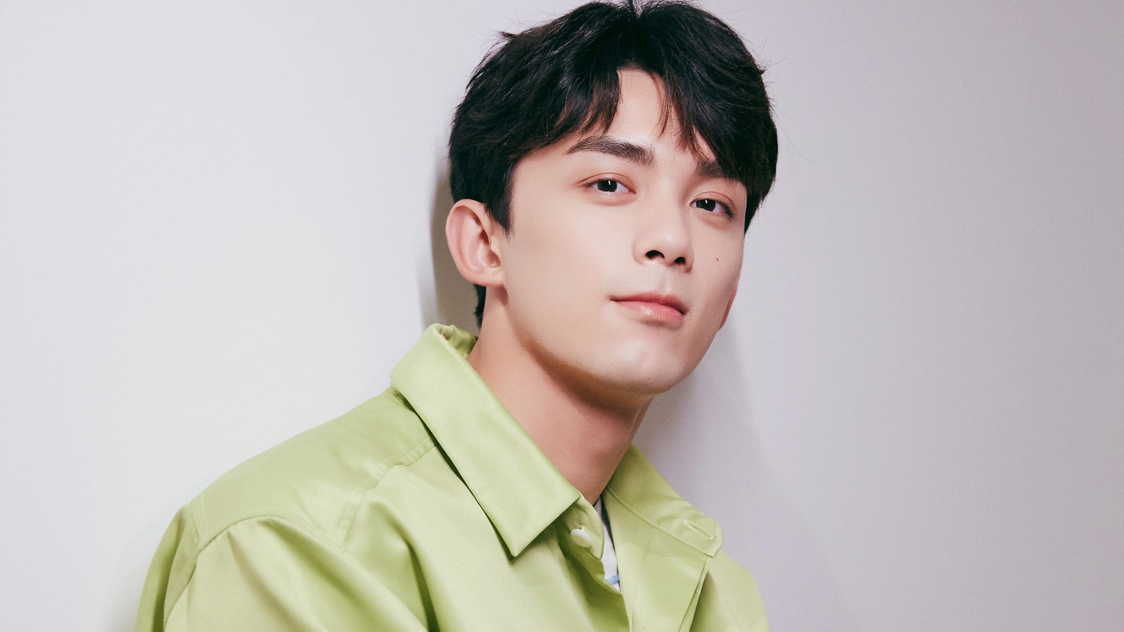 逆袭之夜，新疆队爆冷淘汰雄鹿，切特·霍姆格伦化身关键先生